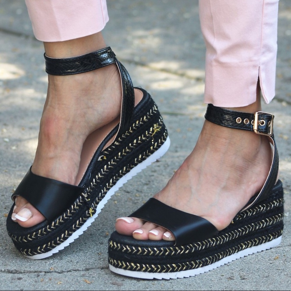 JUST ARRIVED FLATFORMS